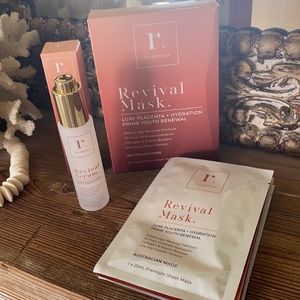 ROO SKINCARE SET NEW NEVER OPENED